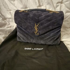 Ysl loulou medium shoulder bag in quilted suede